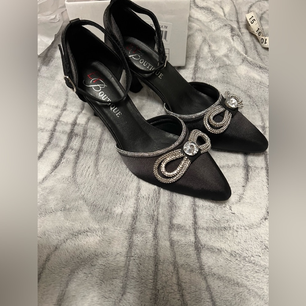 Heels by especially yours size 7